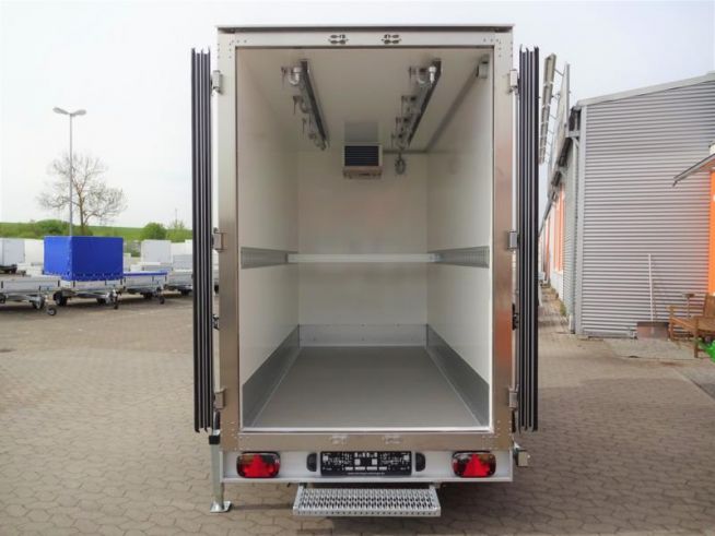 Kofferanhänger mit kühlung Clearance